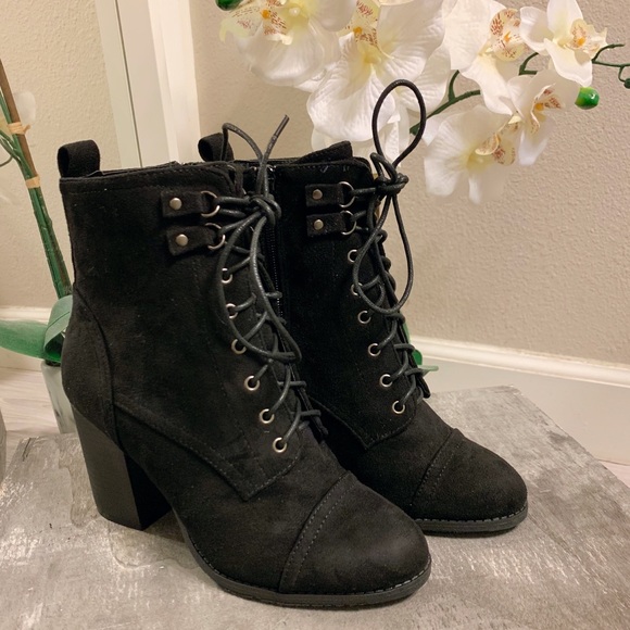 NEW Jane Booties- in Black Suede - Picture 3 of 7